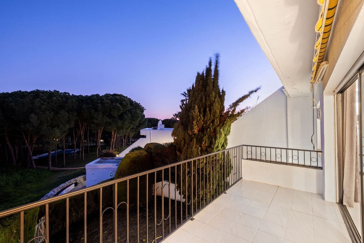 2 bedroom Townhouse for sale in Artola with pool - € 450,000 (Ref: 9708174)