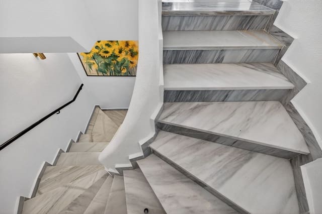 2 slaapkamer Huis te koop in Artola, Marbella met zwembad - € 450.000 (Ref: 9708174)