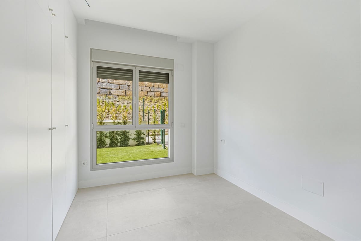 4 Zimmer Apartment zu verkaufen in Marbella mit Pool Garage - 1.700.000 € (Ref: 9709021)