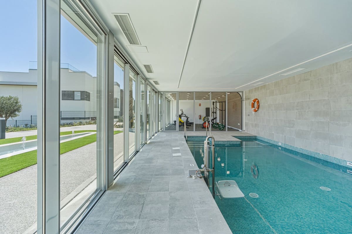 4 Zimmer Apartment zu verkaufen in Marbella mit Pool Garage - 1.700.000 € (Ref: 9709021)