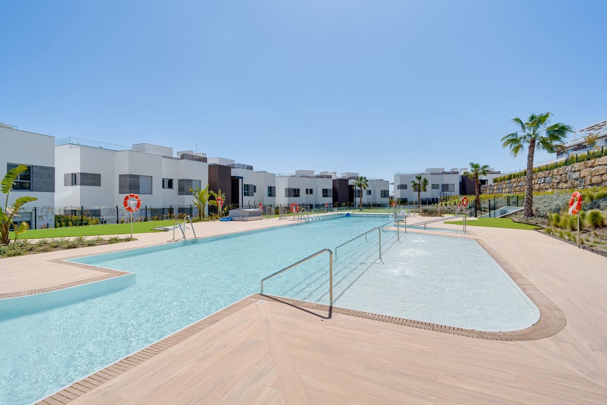 4 Zimmer Apartment zu verkaufen in Marbella mit Pool Garage - 1.700.000 € (Ref: 9709021)