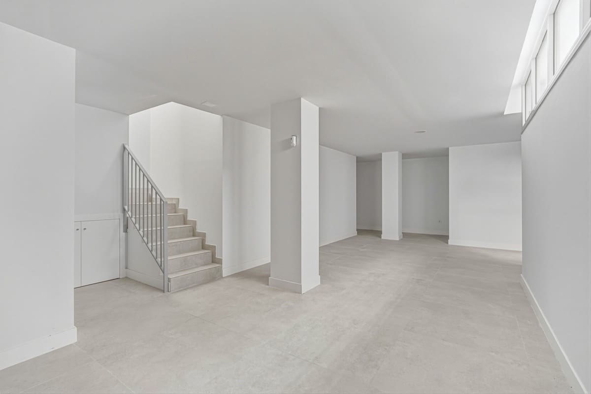 4 Zimmer Apartment zu verkaufen in Marbella mit Pool Garage - 1.700.000 € (Ref: 9709021)