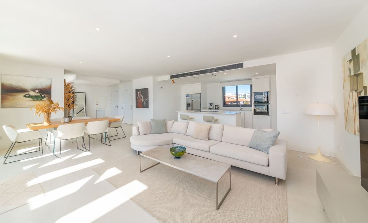 3 makuuhuone Kattohuoneisto myytävänä paikassa Fuengirola mukana uima-altaan 
autotalli - 925 000 € (Ref: 9709023)