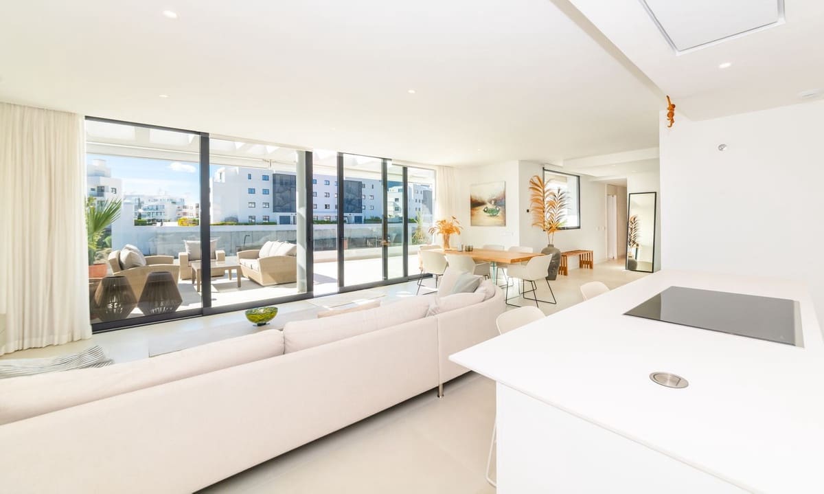 3 makuuhuone Kattohuoneisto myytävänä paikassa Fuengirola mukana uima-altaan 
autotalli - 925 000 € (Ref: 9709023)