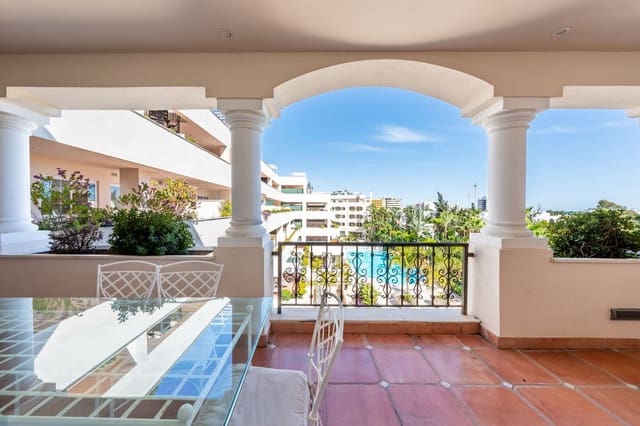 2 bedroom Apartment for sale in Marbella with pool garage - € 890,000 (Ref: 9709024)