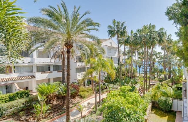 Apartamento de 3 habitaciones en Golden Mile, Marbella en venta con piscina garaje - 1.500.000 € (Ref: 9709027)