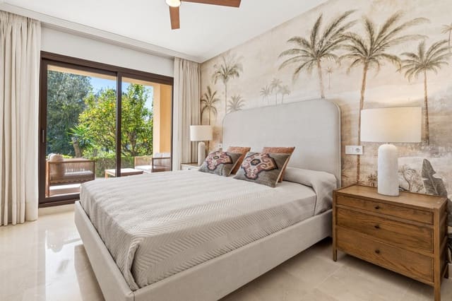 3 soveværelse Lejlighed til salg i Los Arqueros - Puerto del Almendro, Benahavís med swimmingpool garage - € 650.000 (Ref: 9709028)