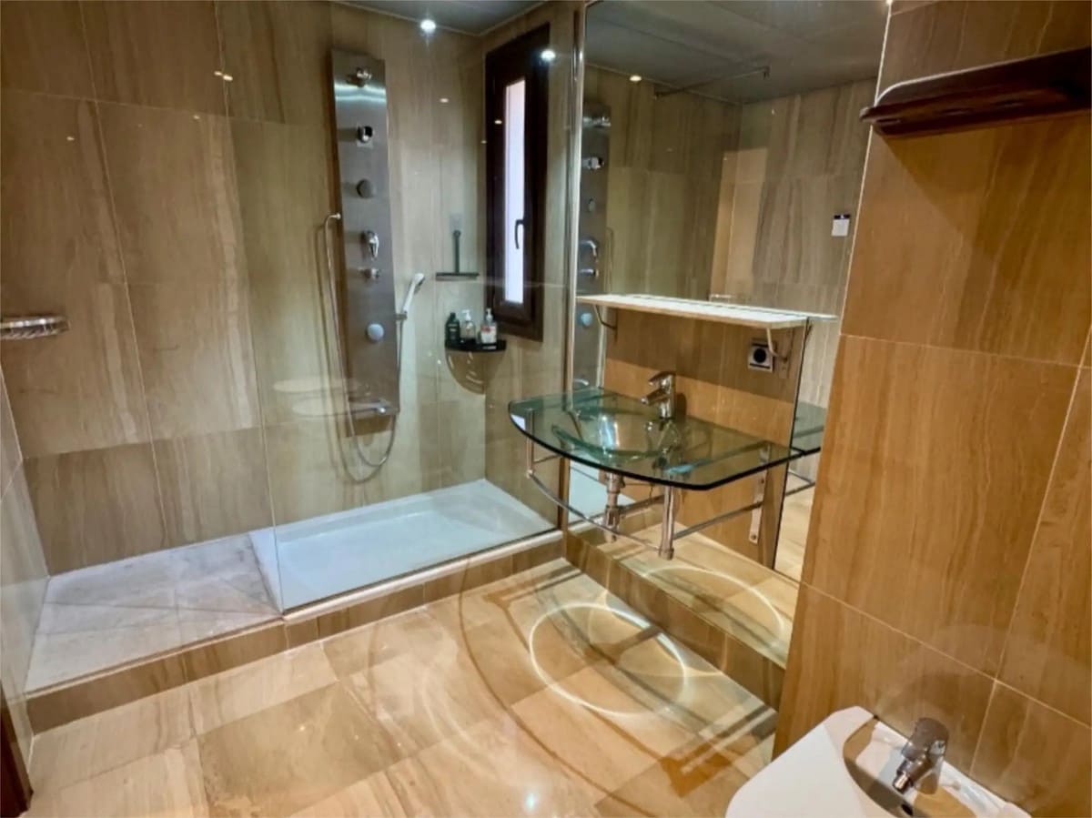 3 Zimmer Apartment zu verkaufen in Estepona mit Pool Garage - 762.000 € (Ref: 9709029)