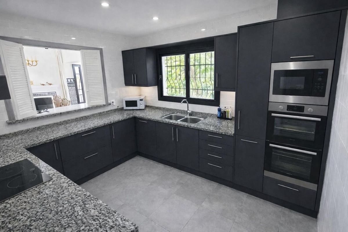 4 bedroom Villa for sale in Campo Mijas with pool garage - € 1,150,000 (Ref: 9714035)