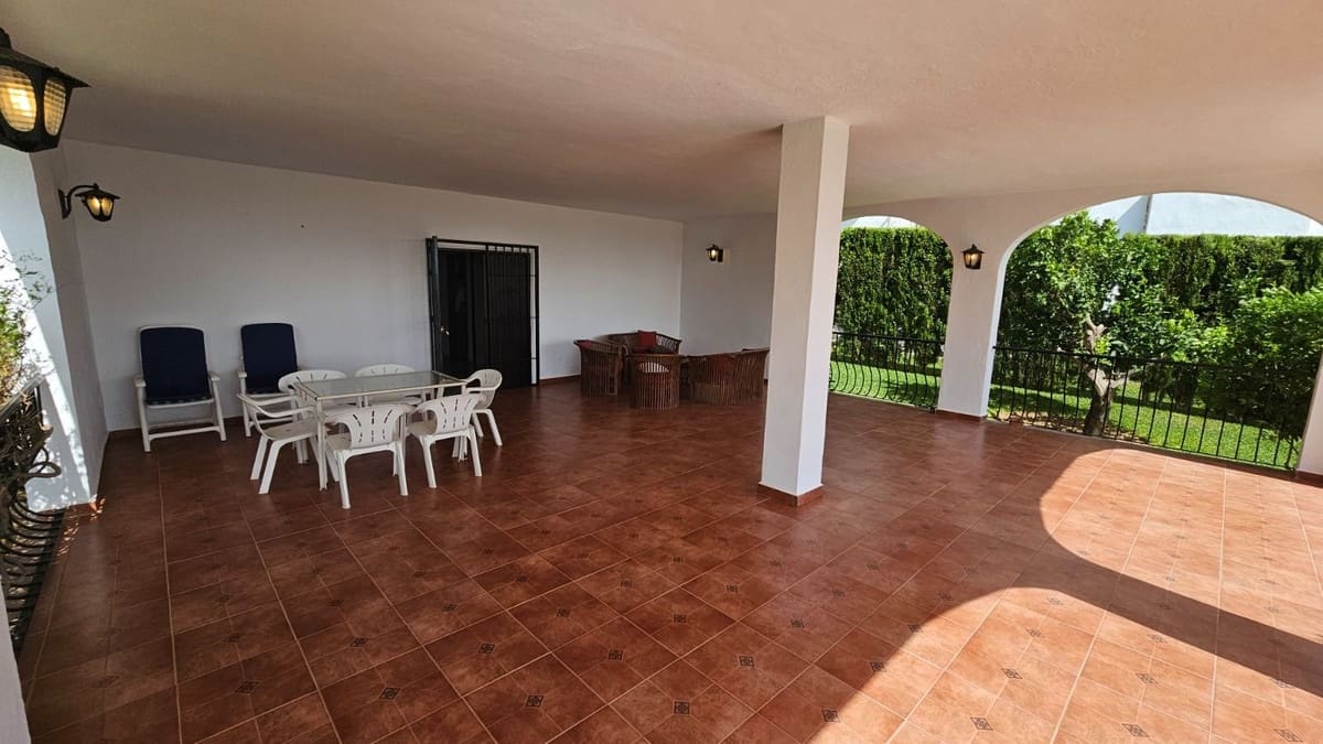 4 bedroom Villa for sale in Campo Mijas with pool garage - € 1,150,000 (Ref: 9714035)