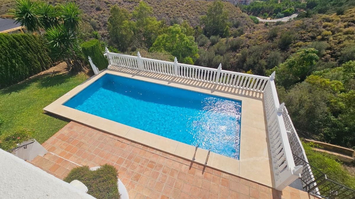 4 bedroom Villa for sale in Campo Mijas with pool garage - € 1,150,000 (Ref: 9714035)