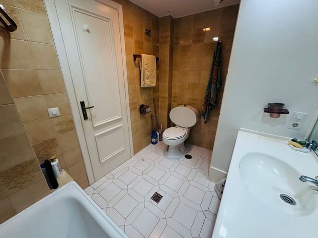 2 soverom Leilighet til salgs i Miraflores, Málaga by med svømmebasseng - € 335 000 (Ref: 9714039)