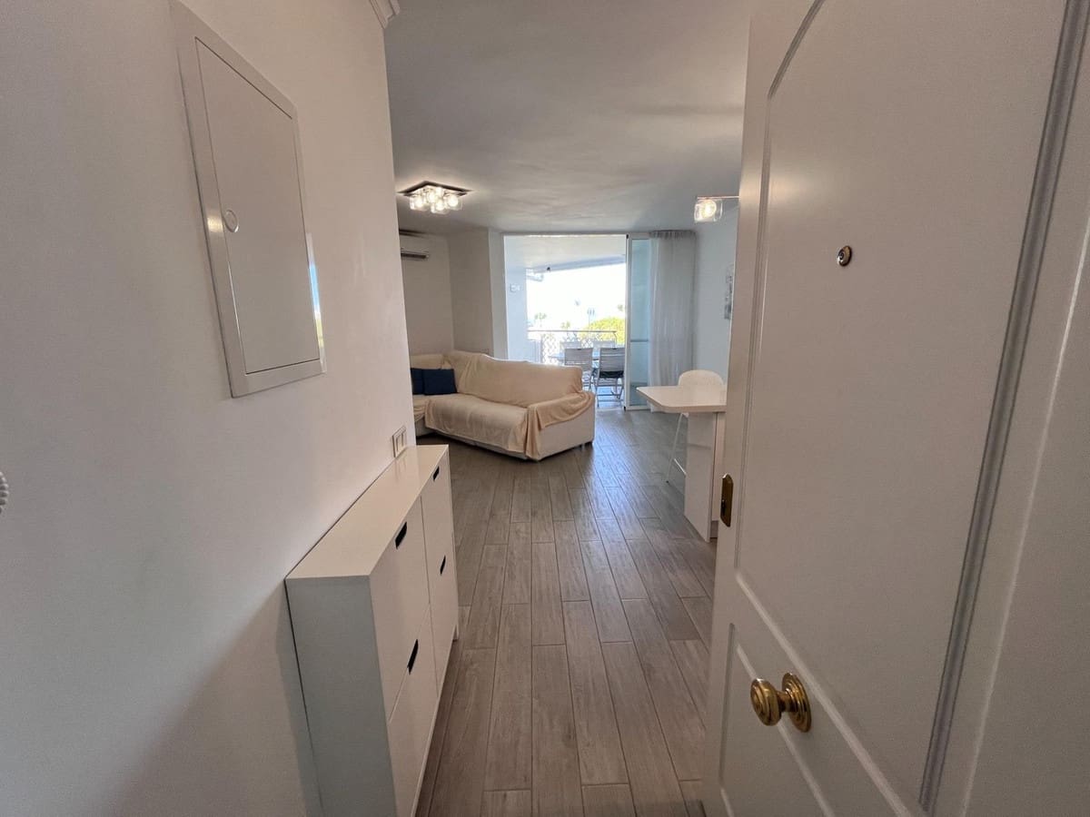 1 sypialnia Apartament na sprzedaż w Calahonda z basenem garażem - 362 500 € (Ref: 9714044)