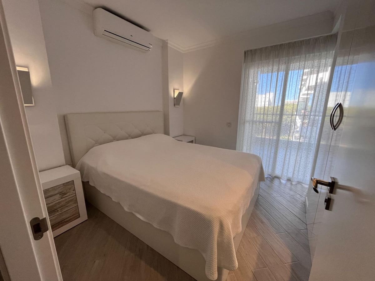 1 sypialnia Apartament na sprzedaż w Calahonda z basenem garażem - 362 500 € (Ref: 9714044)