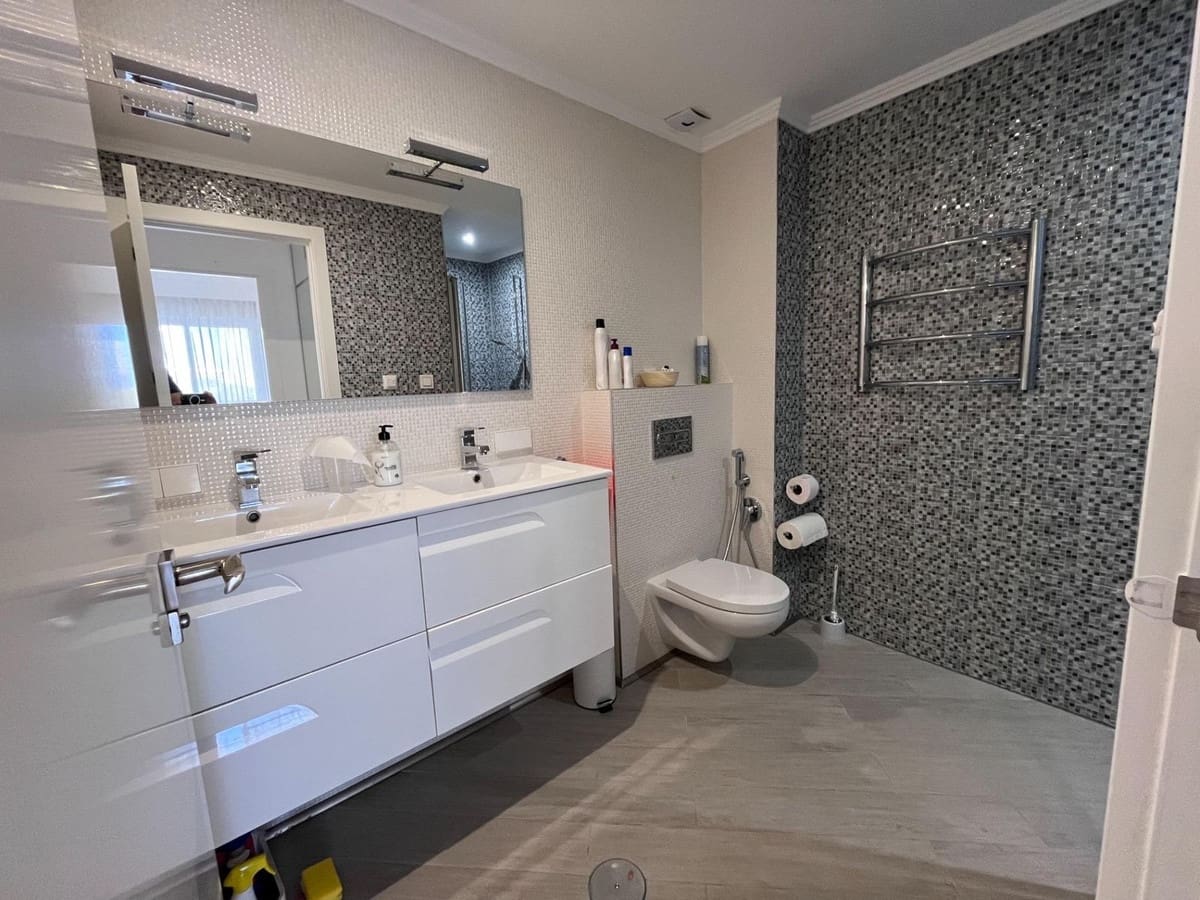 1 sypialnia Apartament na sprzedaż w Calahonda z basenem garażem - 362 500 € (Ref: 9714044)