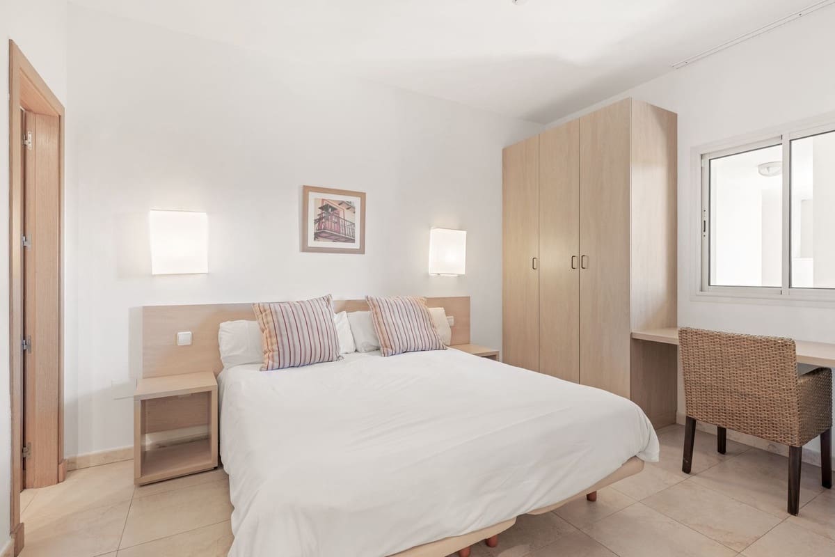 2 sypialnia Apartament na sprzedaż w Manilva z basenem garażem - 200 000 € (Ref: 9714058)