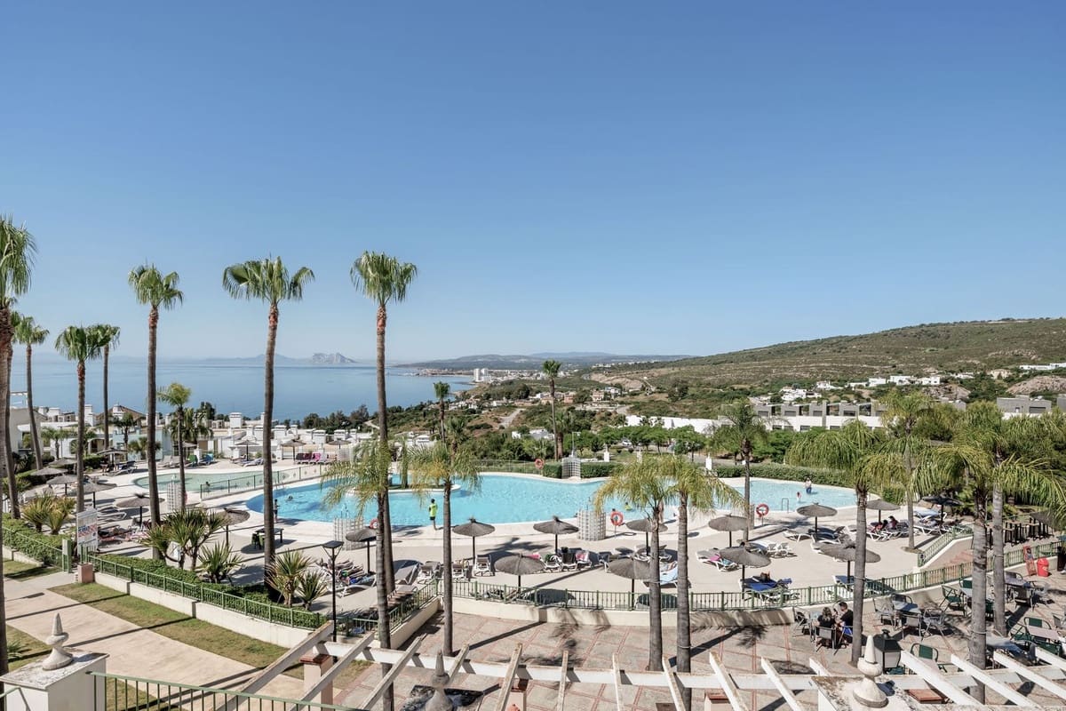 2 sypialnia Apartament na sprzedaż w Manilva z basenem garażem - 200 000 € (Ref: 9714058)