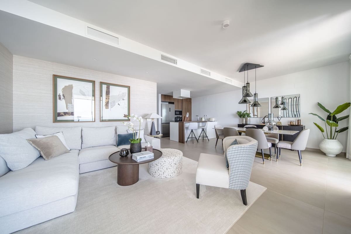 4 bedroom Apartment for sale in Carvajal with pool garage - € 1,850,000 (Ref: 9714098)