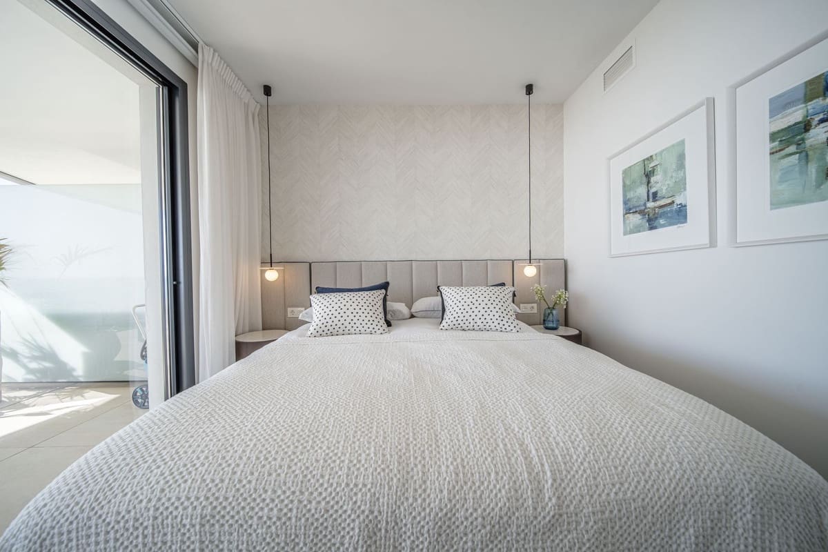 4 bedroom Apartment for sale in Carvajal with pool garage - € 1,850,000 (Ref: 9714098)