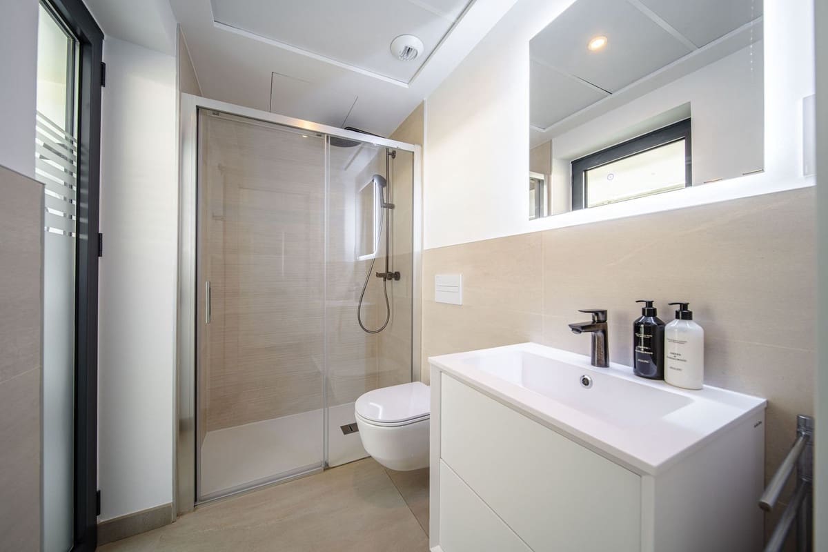 4 bedroom Apartment for sale in Carvajal with pool garage - € 1,850,000 (Ref: 9714098)