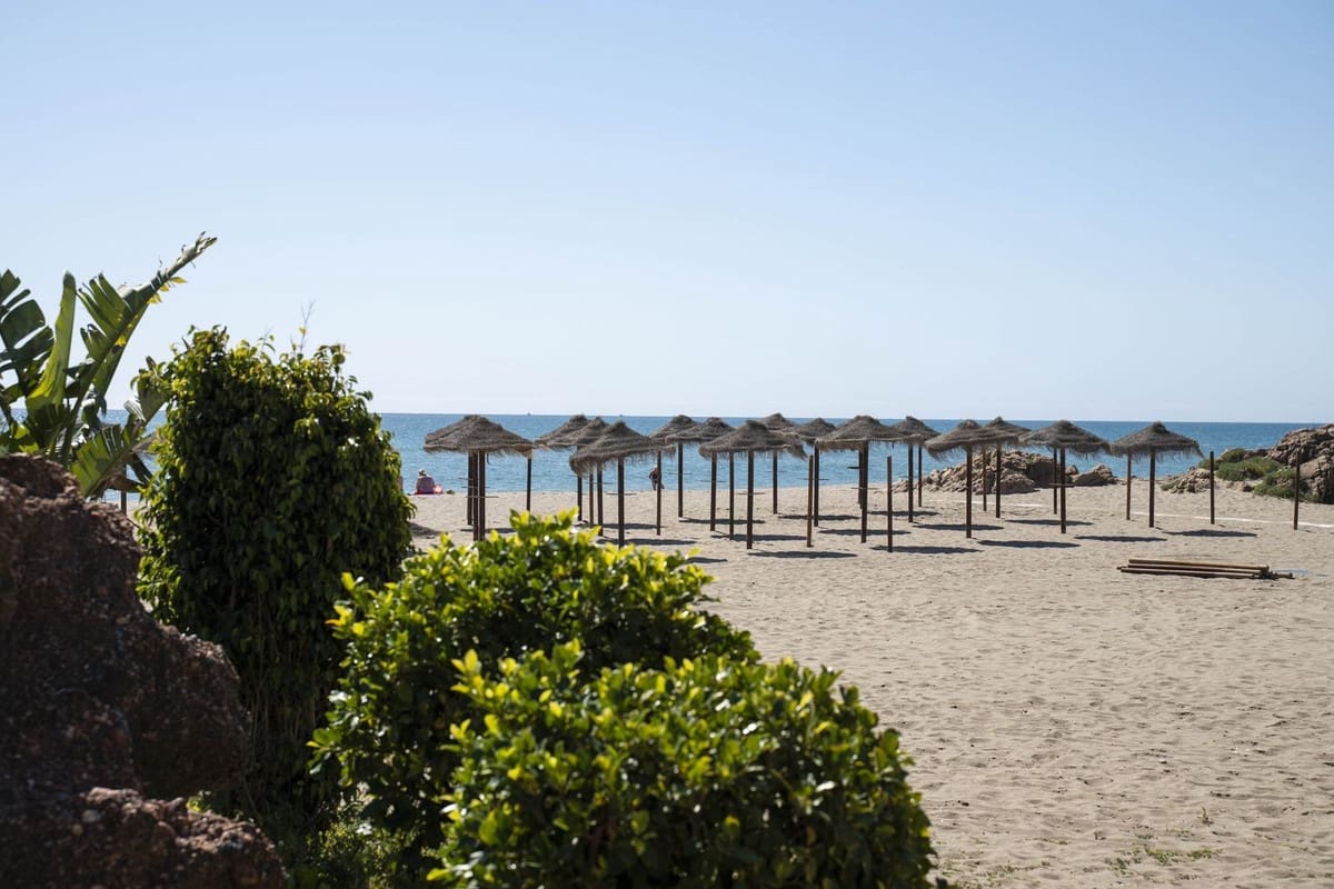 4 bedroom Apartment for sale in Carvajal with pool garage - € 1,850,000 (Ref: 9714098)