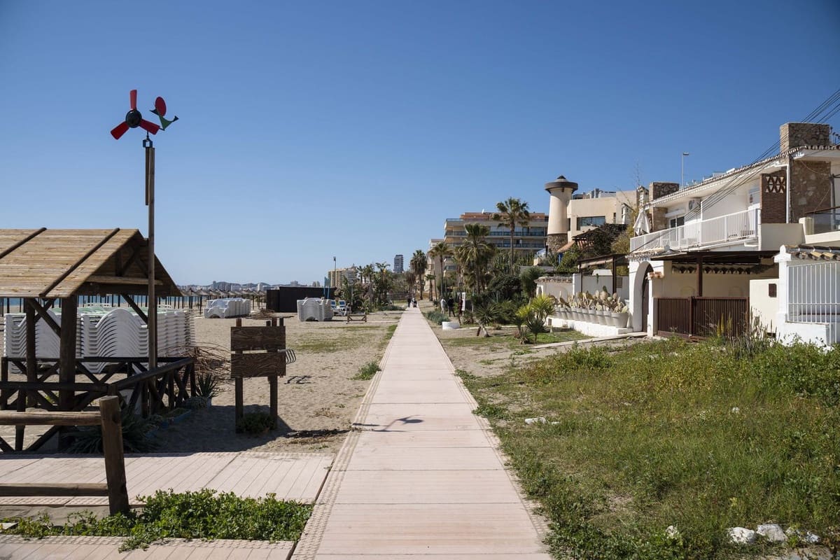 4 bedroom Apartment for sale in Carvajal with pool garage - € 1,850,000 (Ref: 9714098)