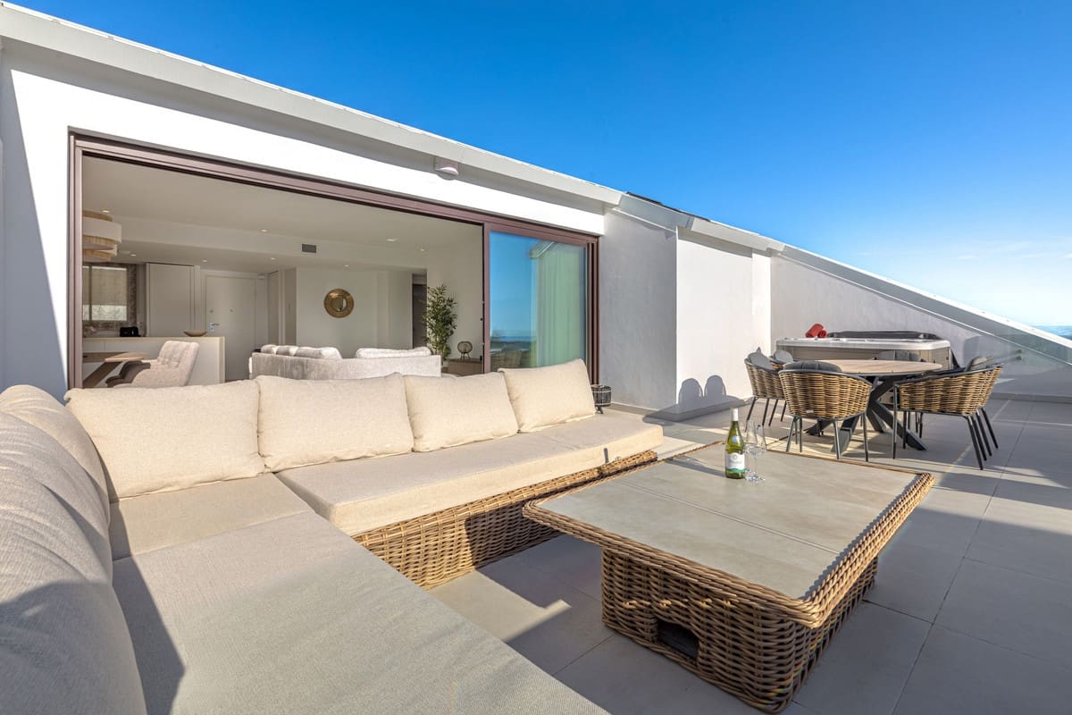 2 quarto Penthouse para venda em Fuengirola com garagem - 999 000 € (Ref: 9714114)