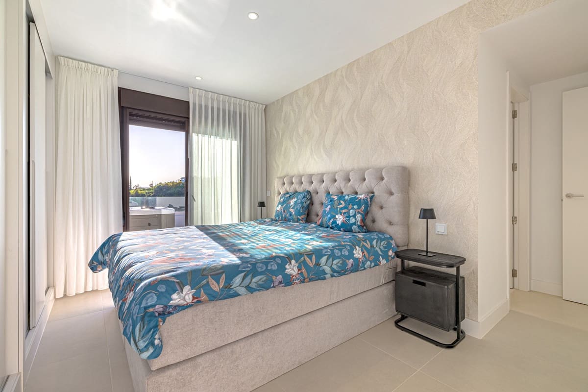 2 quarto Penthouse para venda em Fuengirola com garagem - 999 000 € (Ref: 9714114)