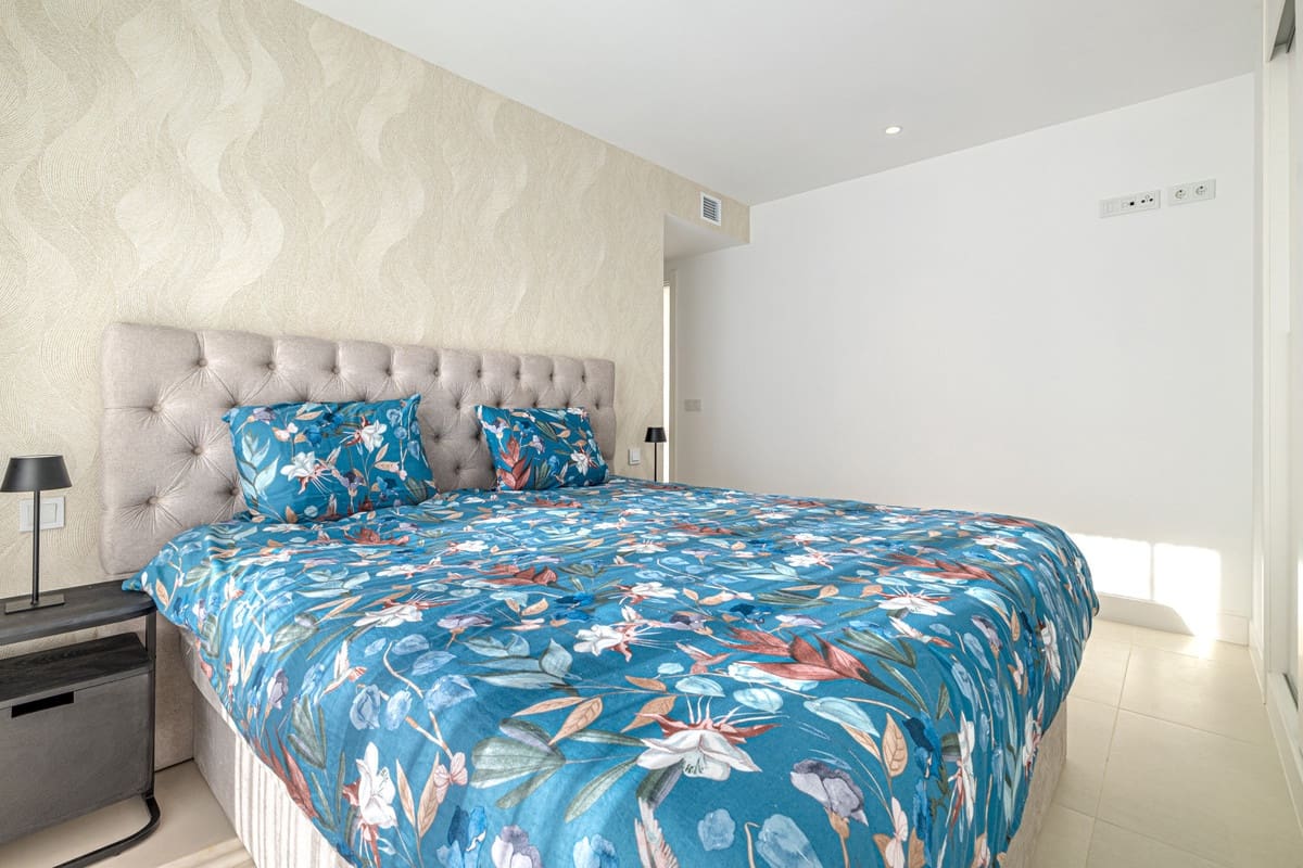 2 quarto Penthouse para venda em Fuengirola com garagem - 999 000 € (Ref: 9714114)