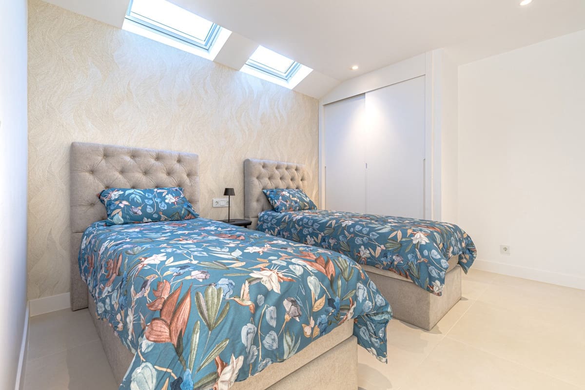 2 quarto Penthouse para venda em Fuengirola com garagem - 999 000 € (Ref: 9714114)