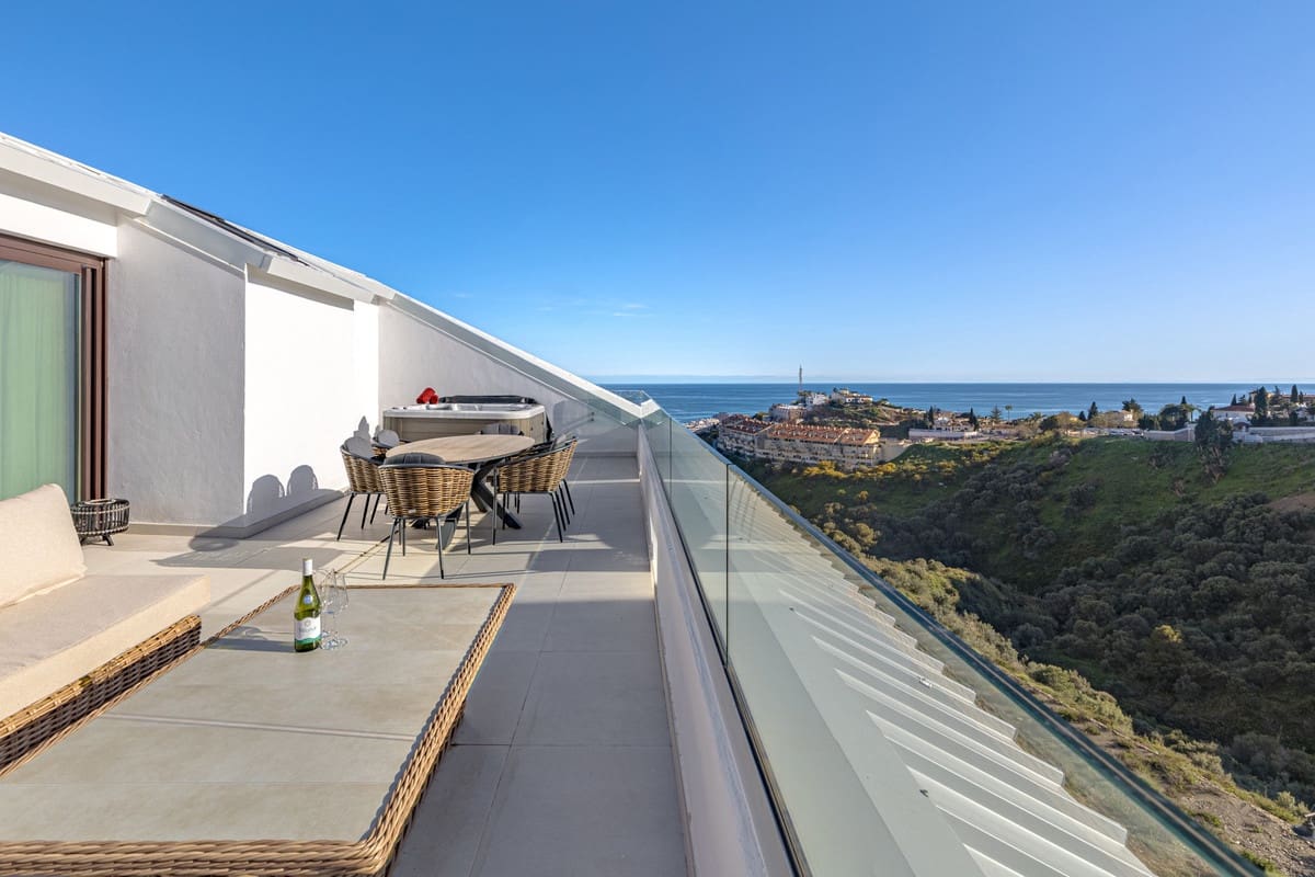 2 quarto Penthouse para venda em Fuengirola com garagem - 999 000 € (Ref: 9714114)