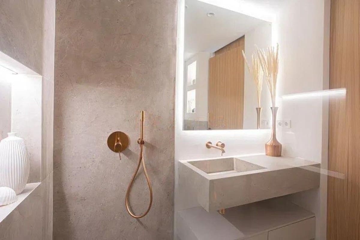 4 bedroom Penthouse for sale in Nueva Andalucia with pool garage - € 1,195,000 (Ref: 9714149)