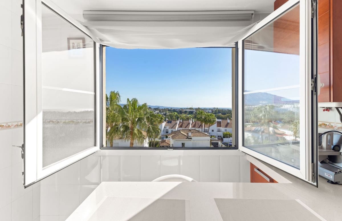 2 soverom Penthouse til salgs i Atalaya-Isdabe med svømmebasseng garasje - € 495 000 (Ref: 9715476)