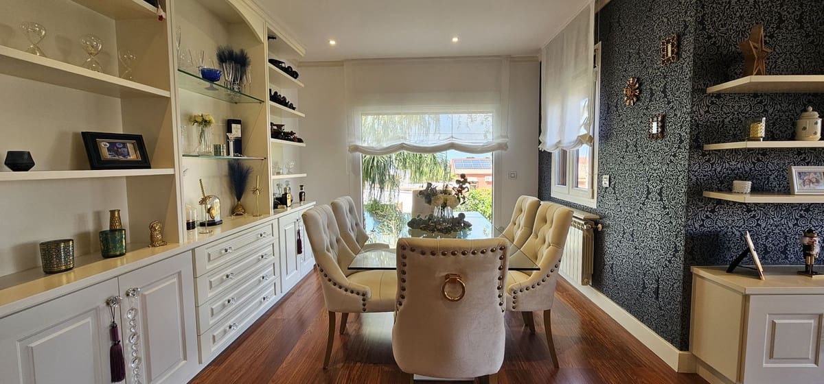 3 camera da letto Villa in vendita in Alhaurin de la Torre con piscina garage - 825.000 € (Rif: 9716579)