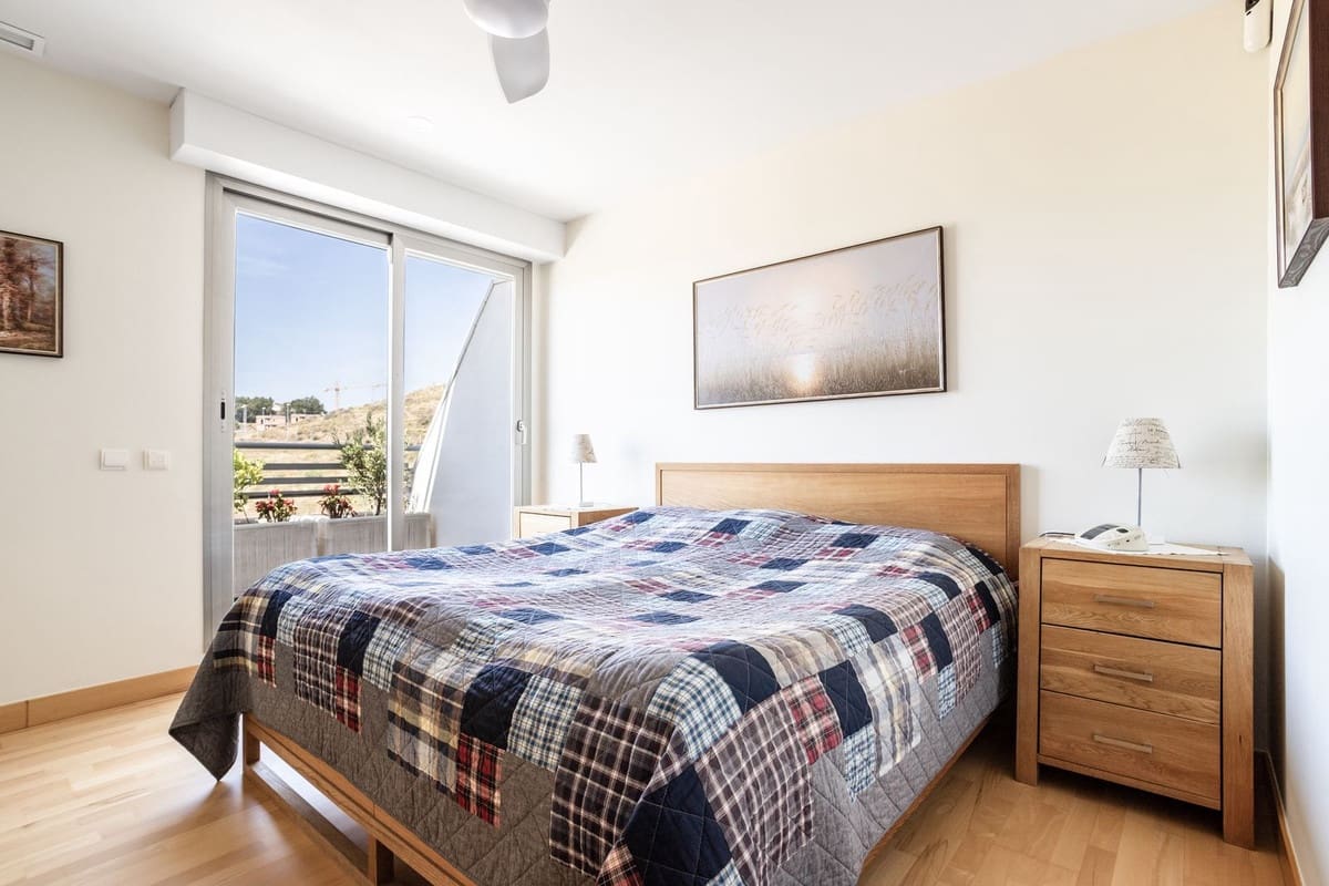 2 bedroom Penthouse for sale in La Cala de Mijas with pool garage - € 359,000 (Ref: 9716586)