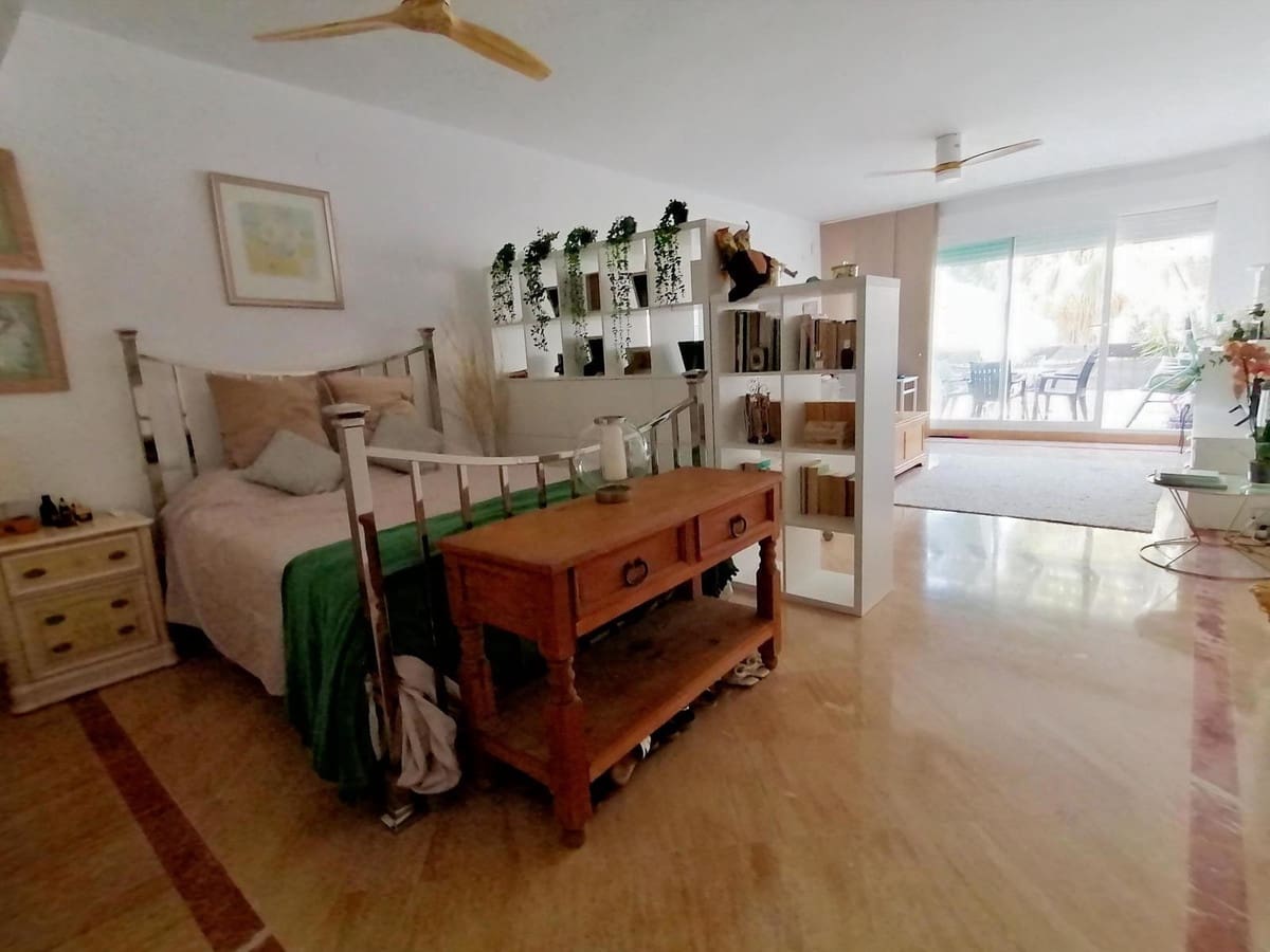 Studio à vendre à Marbella avec piscine garage - 324 900 € (Ref: 9716587)
