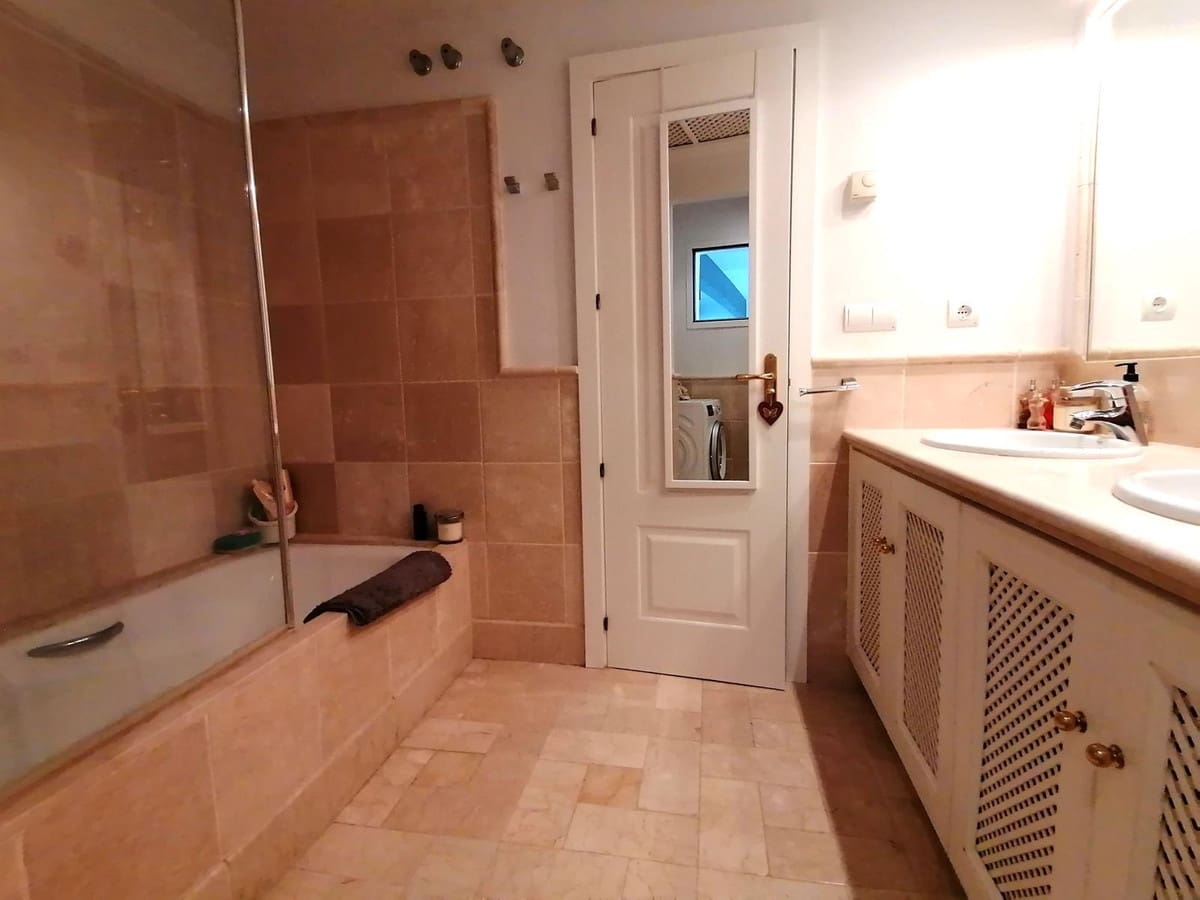 Studio à vendre à Marbella avec piscine garage - 324 900 € (Ref: 9716587)