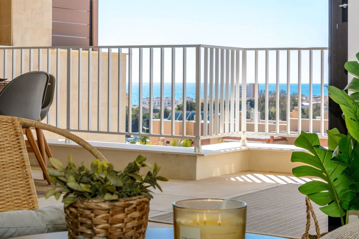 2 chambre Appartement à vendre à La Cala de Mijas avec piscine - 689 000 € (Ref: 9716588)