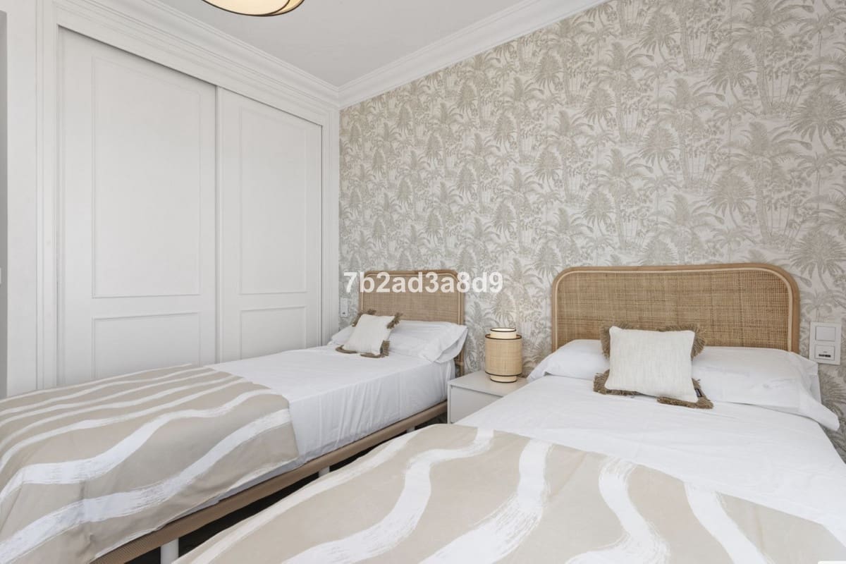 3 slaapkamer Penthouse te koop in Puerto Banus met garage - € 2.300.000 (Ref: 9716590)