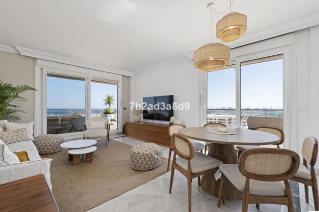 Ático de 3 habitaciones en Puerto Banus, Marbella en venta con garaje - 2.300.000 € (Ref: 9716590)