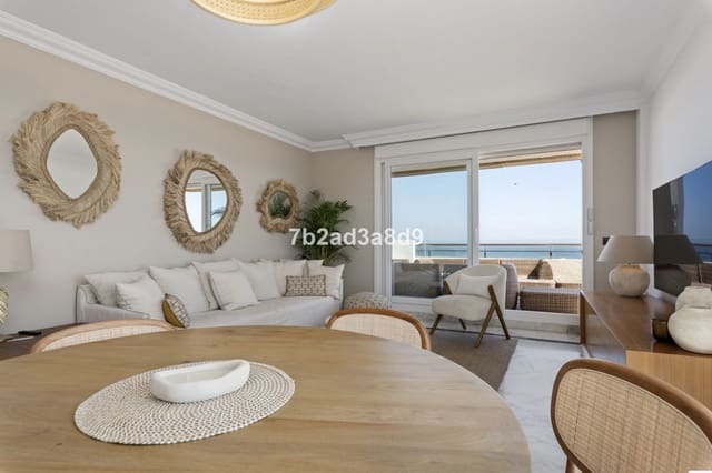 Ático de 3 habitaciones en Puerto Banus, Marbella en venta con garaje - 2.300.000 € (Ref: 9716590)