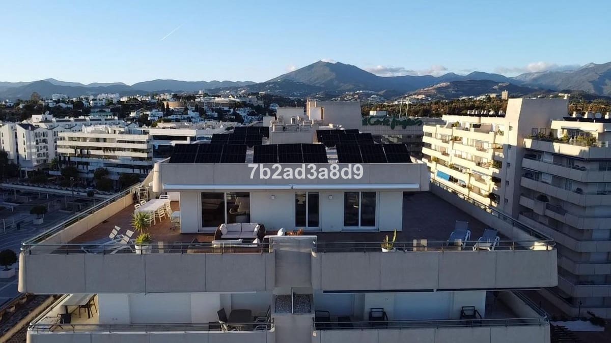 3 slaapkamer Penthouse te koop in Puerto Banus met garage - € 2.300.000 (Ref: 9716590)