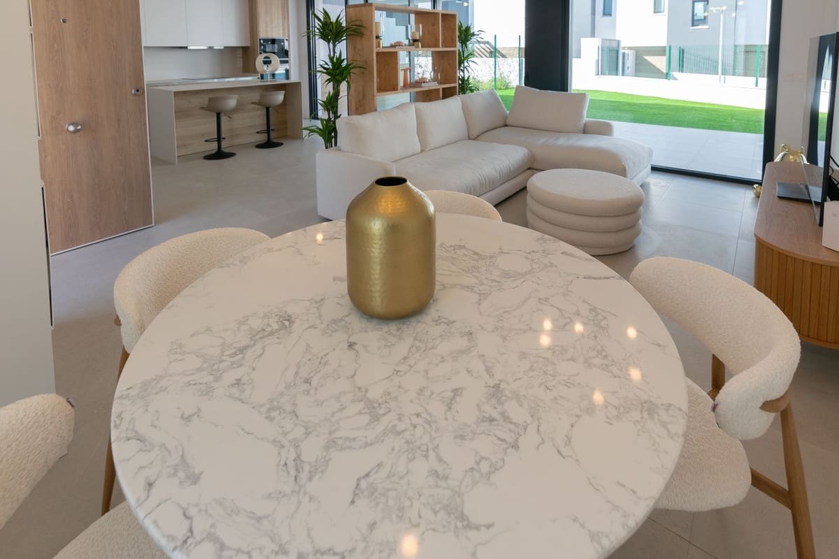 4 soverom Kjedet enebolig til salgs i Atalaya-Isdabe med svømmebasseng garasje - € 950 000 (Ref: 9720412)