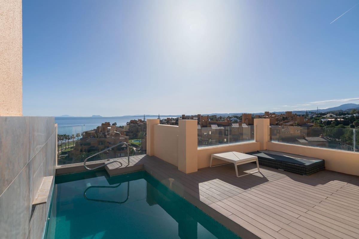 4 chambre Penthouse à vendre à New Golden Mile avec piscine garage - 1 150 000 € (Ref: 9720451)