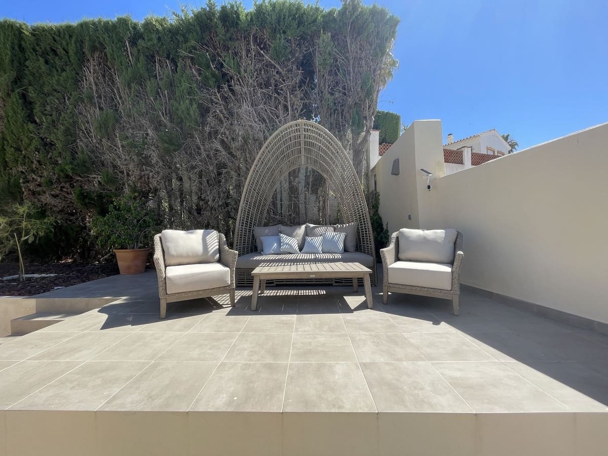 5 Zimmer Villa zu verkaufen in Riviera del Sol mit Pool Garage - 1.495.000 € (Ref: 9720524)