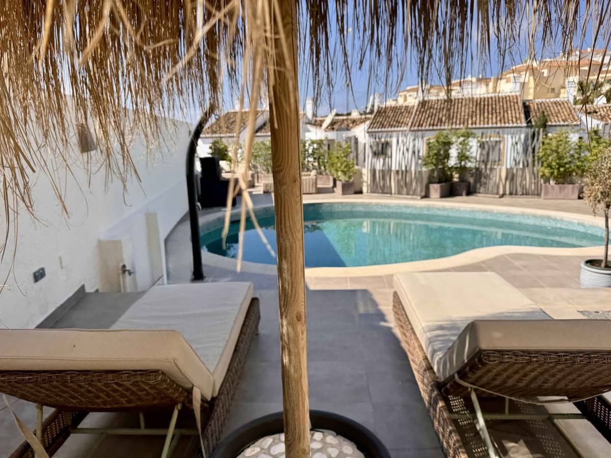 5 Zimmer Villa zu verkaufen in Riviera del Sol mit Pool Garage - 1.495.000 € (Ref: 9720524)