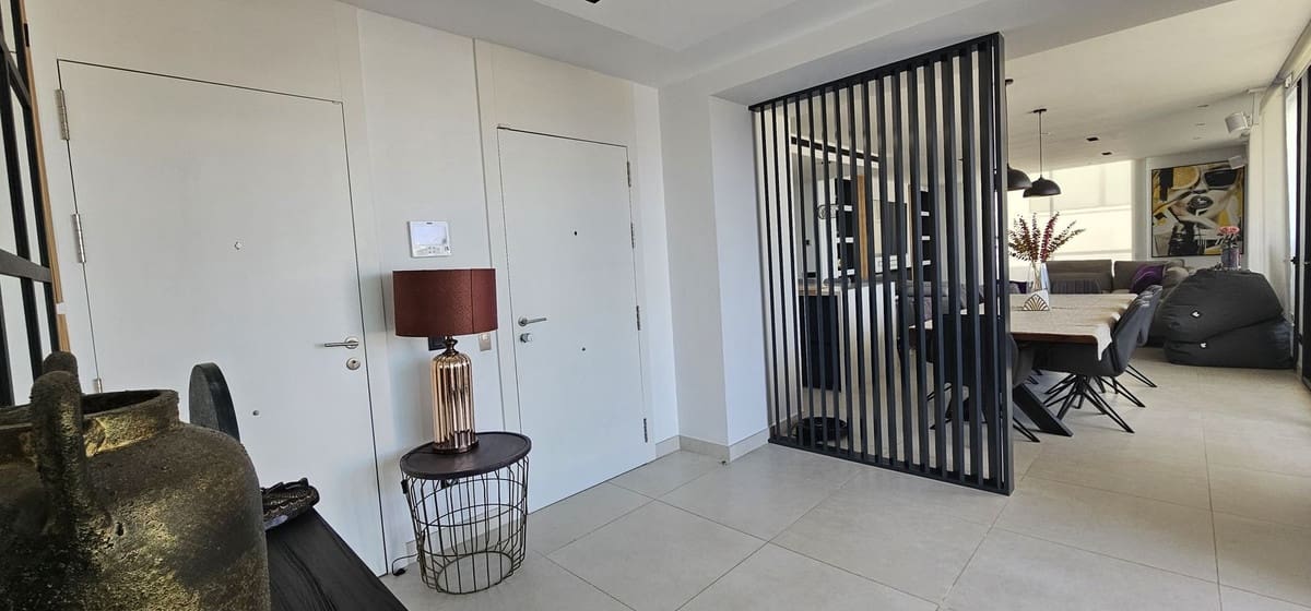 3 soveværelse Penthouse til salg i Fuengirola med swimmingpool garage - € 1.675.000 (Ref: 9720527)