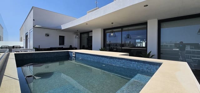 3 quarto Penthouse para venda em El Higuerón, Fuengirola com piscina garagem - 1 675 000 € (Ref: 9720527)
