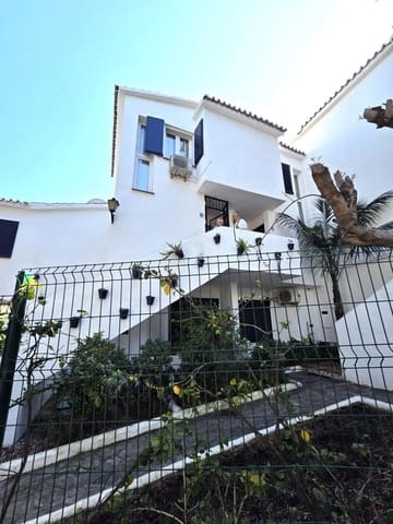 Apartamento de 2 habitaciones en Calahonda, Mijas en venta con piscina garaje - 375.000 € (Ref: 9720653)
