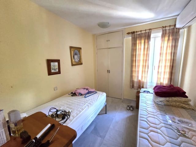 Apartamento de 2 habitaciones en Calahonda, Mijas en venta con piscina garaje - 375.000 € (Ref: 9720653)